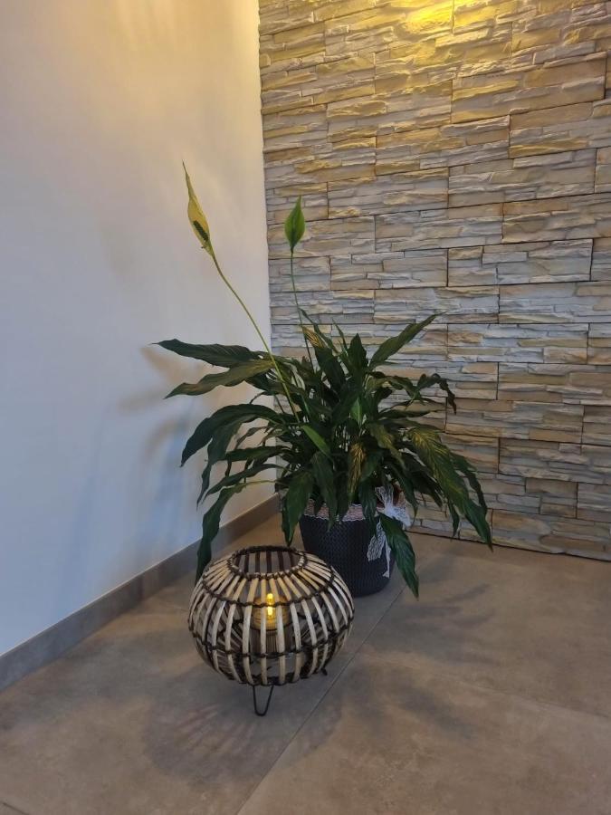 Wellness Ferienhaus เมเคอร์นิค ภายนอก รูปภาพ