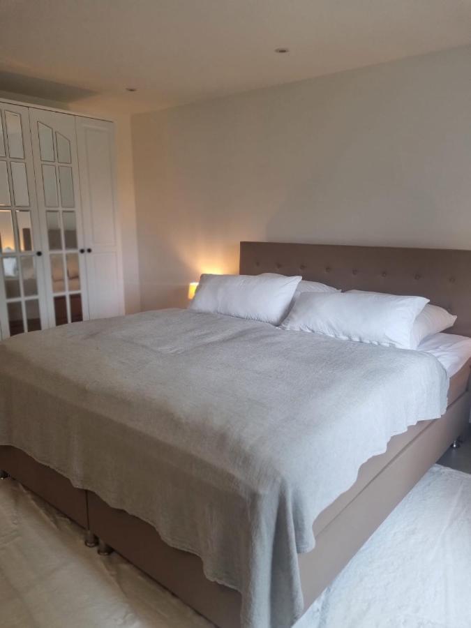 Wellness Ferienhaus เมเคอร์นิค ภายนอก รูปภาพ