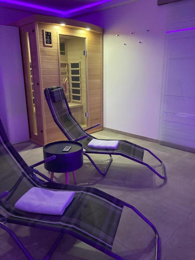 Wellness Ferienhaus เมเคอร์นิค ภายนอก รูปภาพ